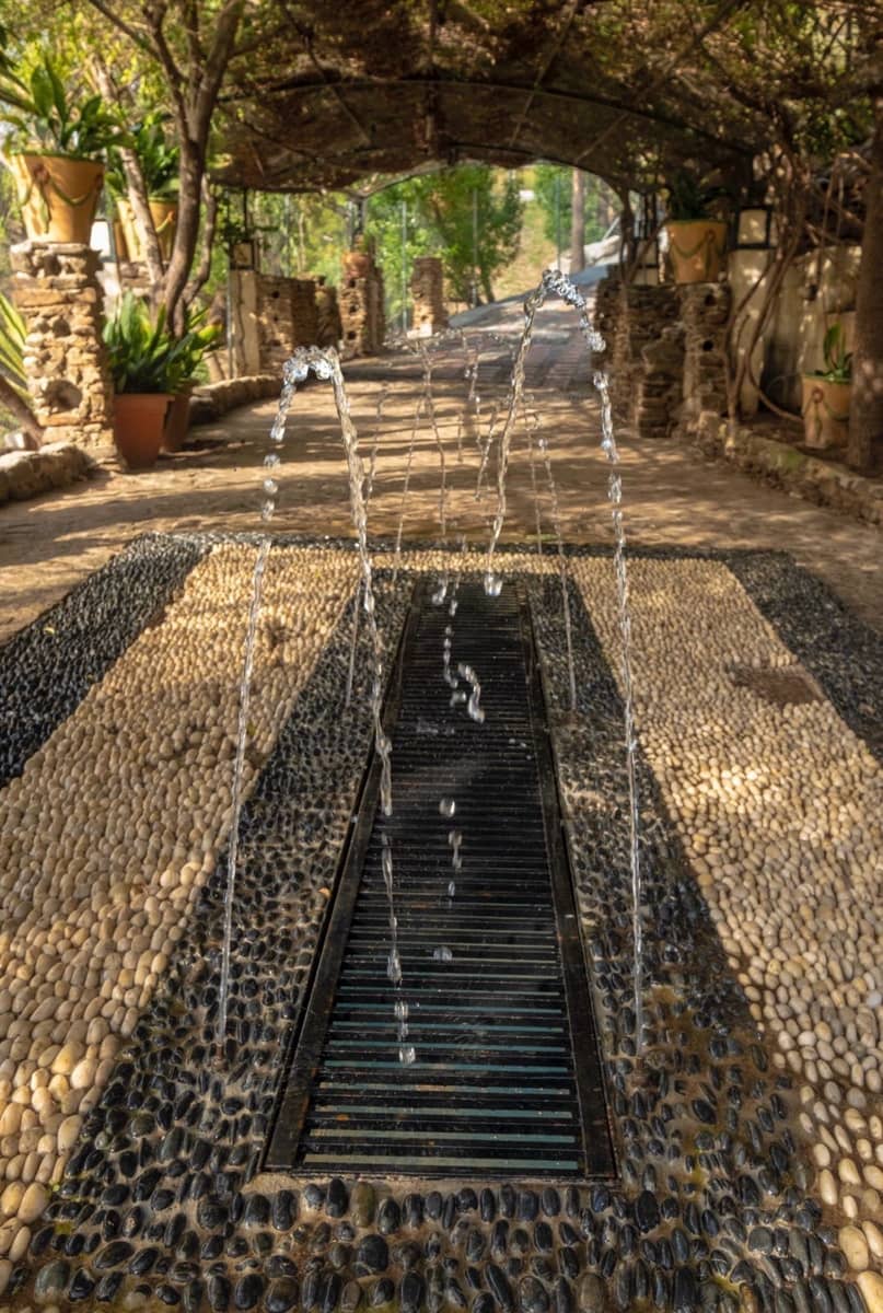 6 sypialnia Willa na sprzedaż w Sayalonga z basenem garażem - 690 000 € (Ref: 9594630)