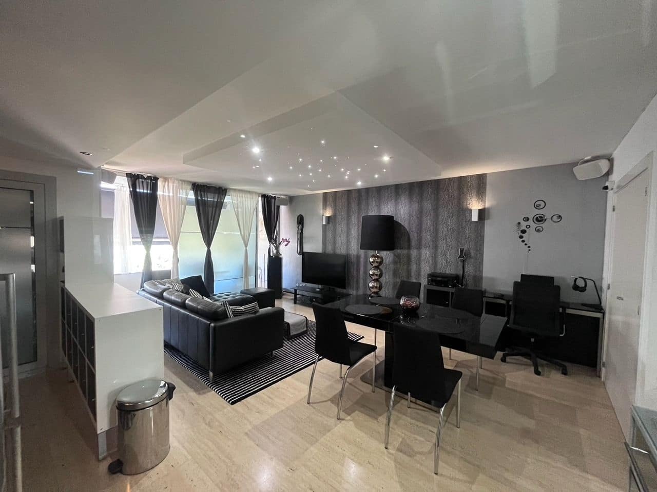 2 bedroom Apartment for sale in Ibiza / Eivissa town with pool garage - € 1,150,000 (Ref: 9594631)