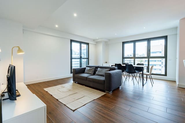 2 makuuhuone Huoneisto myytävänä paikassa Madrid kaupunki mukana uima-altaan - 770 000 € (Ref: 9594633)