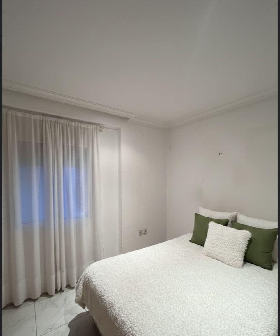 2 slaapkamer Appartement te koop in Valencia stad - € 270.000 (Ref: 9594634)