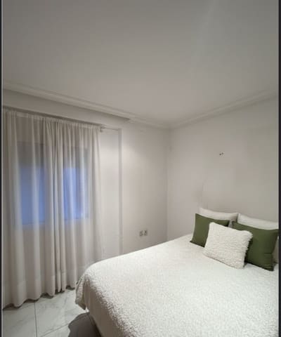 2 slaapkamer Appartement te koop in Valencia stad - € 270.000 (Ref: 9594634)