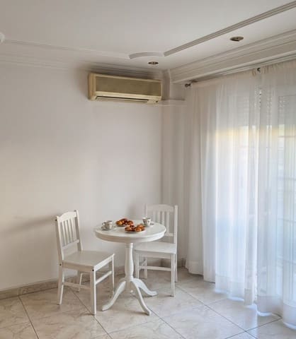 2 slaapkamer Appartement te koop in Valencia stad - € 270.000 (Ref: 9594634)