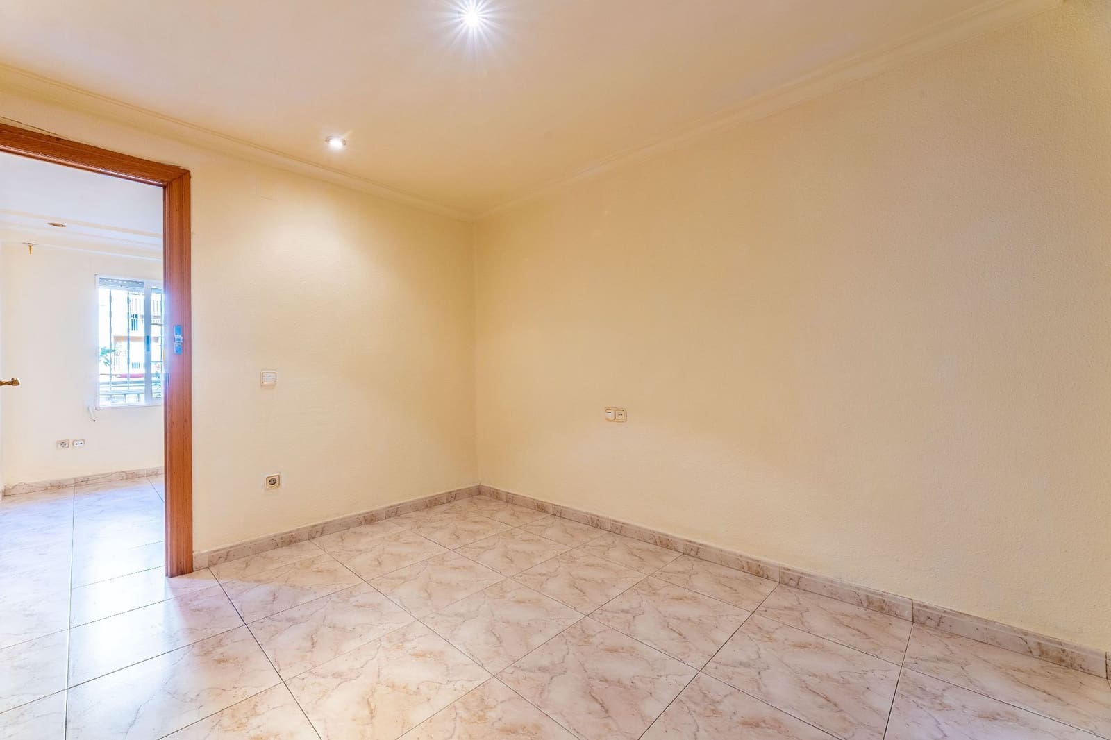 Apartamento de 2 habitaciones en València ciudad en venta - 268.000 € (Ref: 9594634)