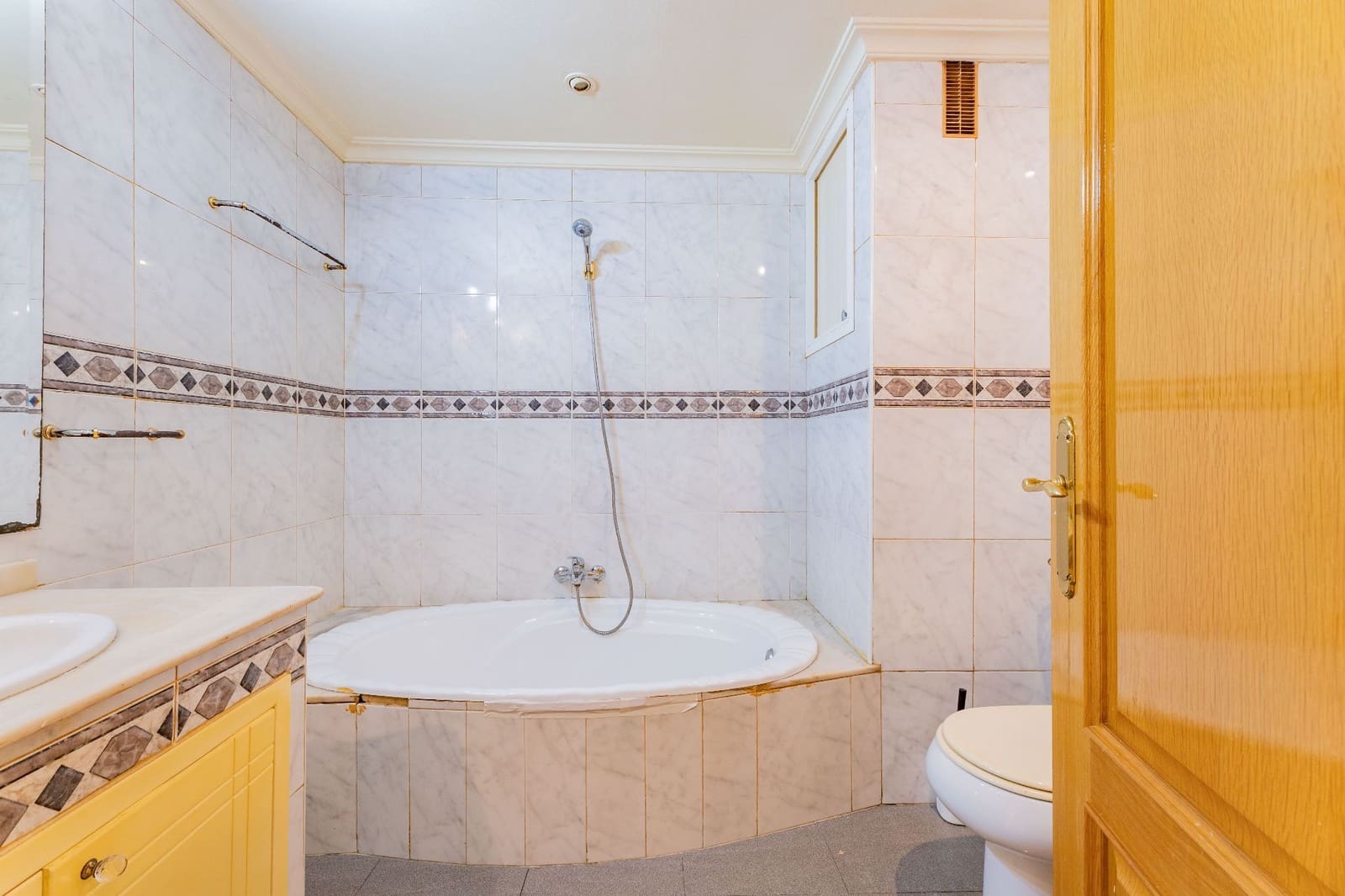 Apartamento de 2 habitaciones en València ciudad en venta - 268.000 € (Ref: 9594634)