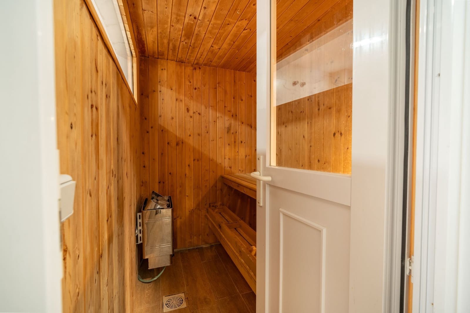 4 Zimmer Villa zu verkaufen in Rincon de la Victoria mit Pool Garage - 880.000 € (Ref: 9594635)