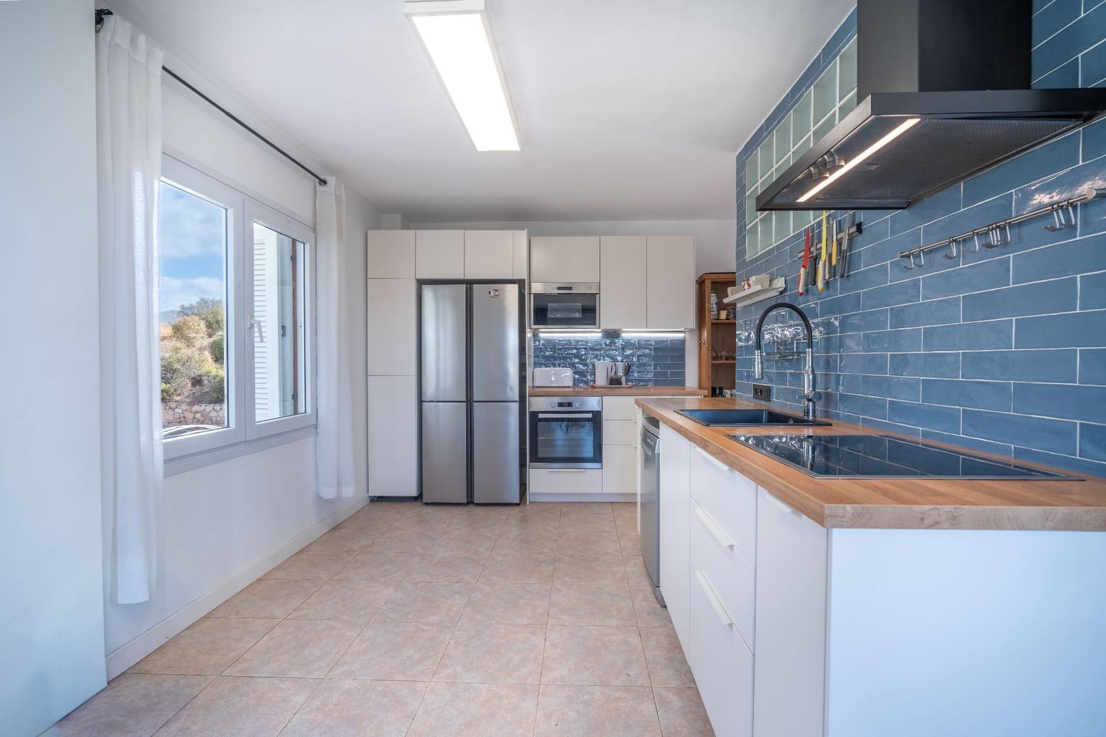 4 Zimmer Villa zu verkaufen in Rincon de la Victoria mit Pool Garage - 880.000 € (Ref: 9594635)