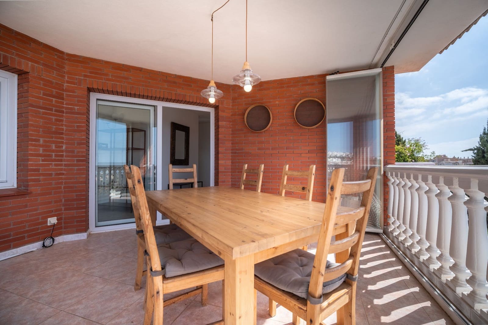 4 Zimmer Villa zu verkaufen in Rincon de la Victoria mit Pool Garage - 880.000 € (Ref: 9594635)