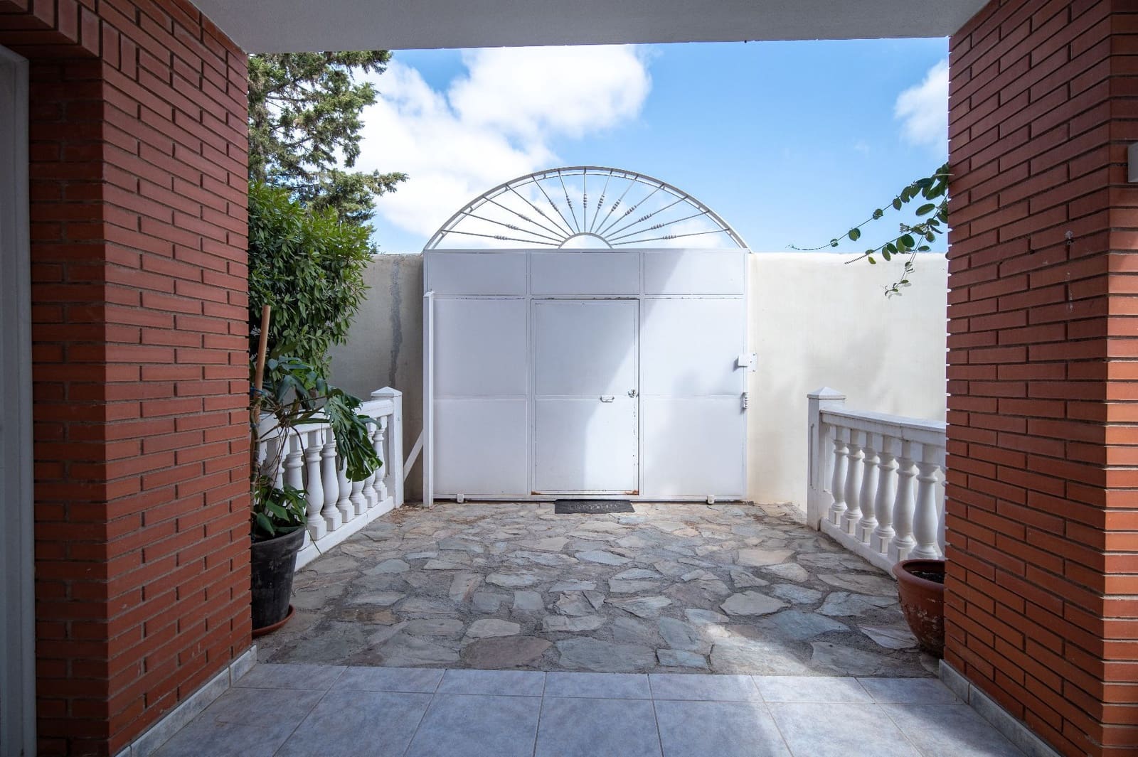 4 Zimmer Villa zu verkaufen in Rincon de la Victoria mit Pool Garage - 880.000 € (Ref: 9594635)