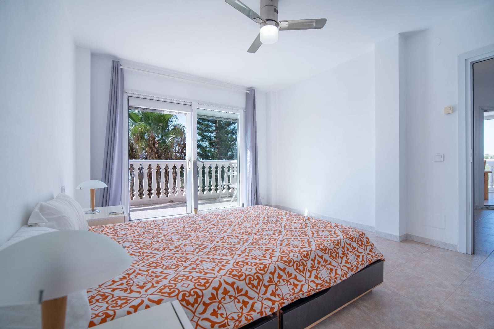 4 Zimmer Villa zu verkaufen in Rincon de la Victoria mit Pool Garage - 880.000 € (Ref: 9594635)