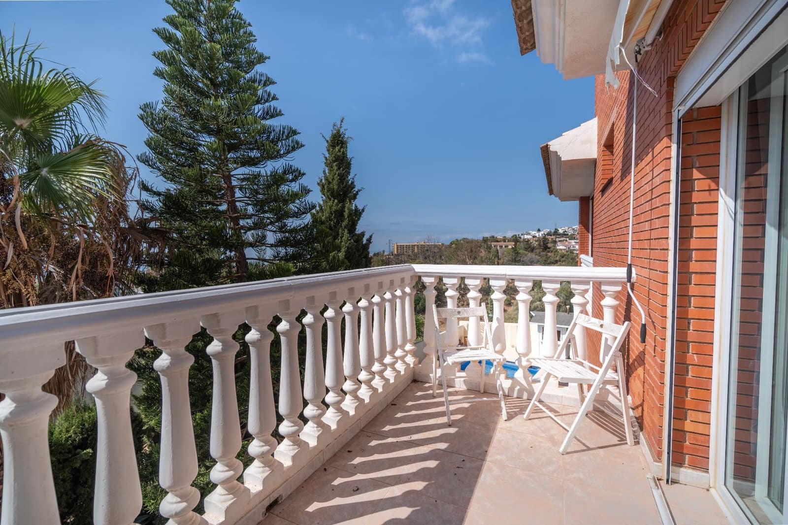 4 Zimmer Villa zu verkaufen in Rincon de la Victoria mit Pool Garage - 880.000 € (Ref: 9594635)