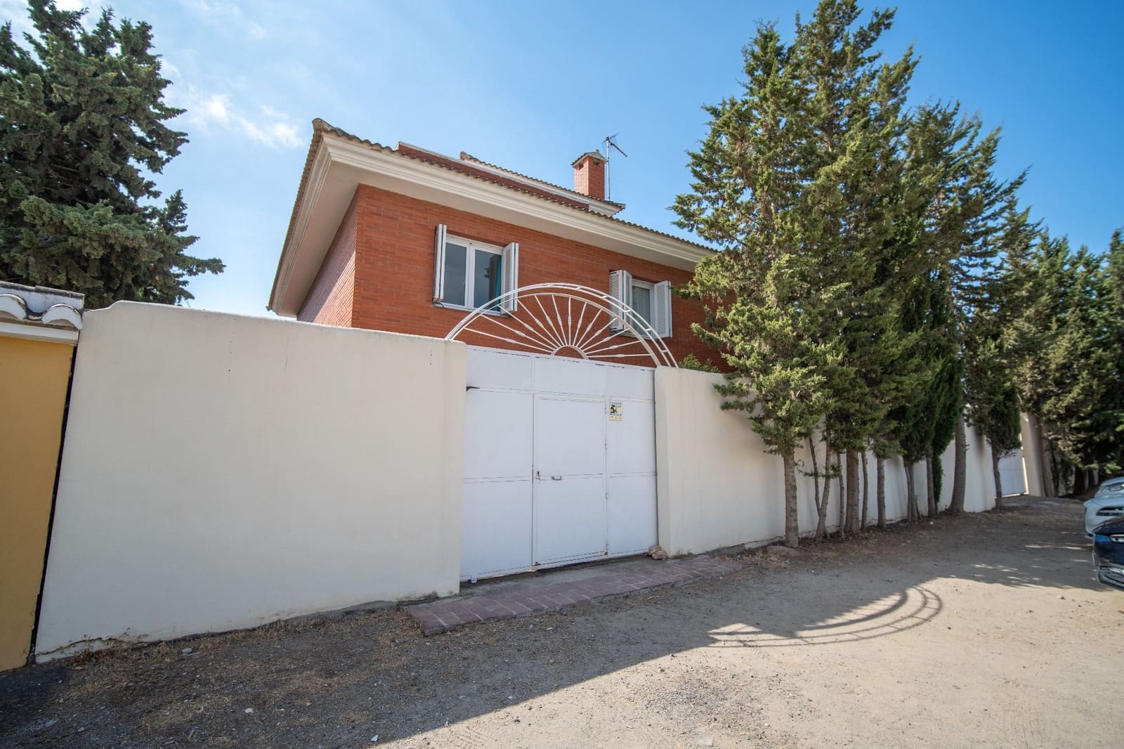 4 Zimmer Villa zu verkaufen in Rincon de la Victoria mit Pool Garage - 880.000 € (Ref: 9594635)