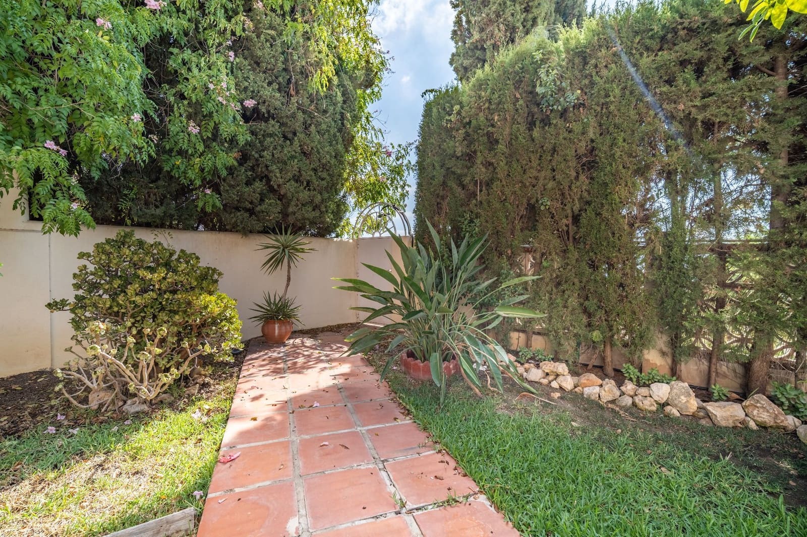 4 Zimmer Villa zu verkaufen in Rincon de la Victoria mit Pool Garage - 880.000 € (Ref: 9594635)