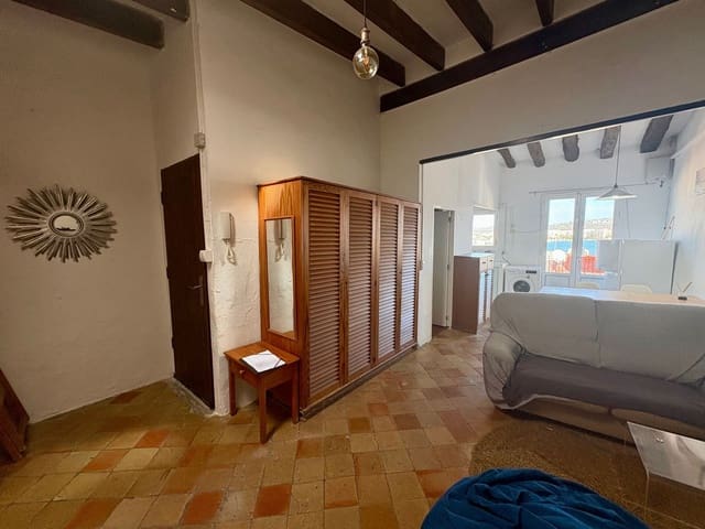 2 bedroom Apartment for sale in Ibiza / Eivissa town - € 330,000 (Ref: 9594636)