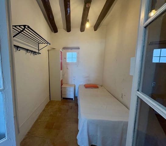 2 bedroom Apartment for sale in Ibiza / Eivissa town - € 330,000 (Ref: 9594636)