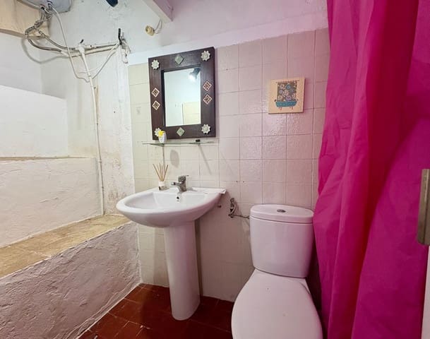 2 bedroom Apartment for sale in Ibiza / Eivissa town - € 330,000 (Ref: 9594636)