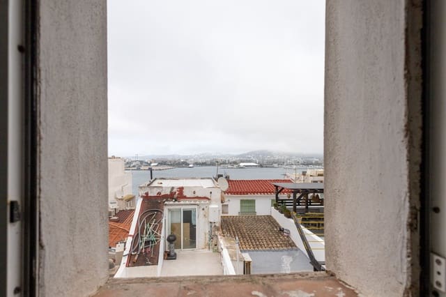 2 bedroom Apartment for sale in Ibiza / Eivissa town - € 330,000 (Ref: 9594636)