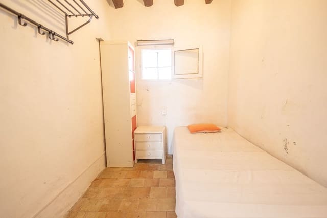 2 bedroom Apartment for sale in Ibiza / Eivissa town - € 330,000 (Ref: 9594636)