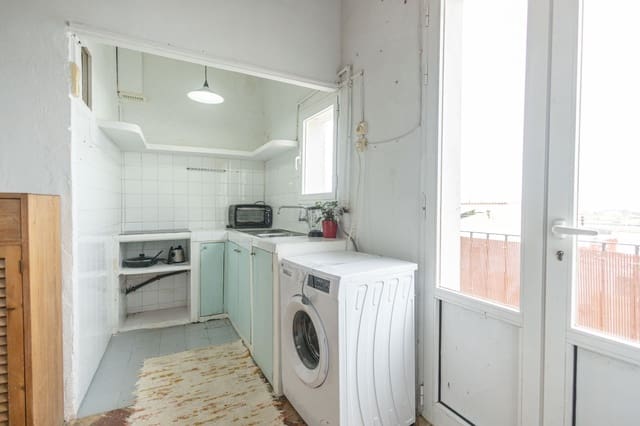 2 bedroom Apartment for sale in Ibiza / Eivissa town - € 330,000 (Ref: 9594636)