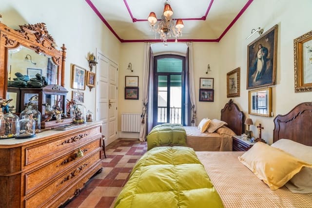 7 sypialnia Dom blizniak na sprzedaż w Llerena - 550 000 € (Ref: 9598673)