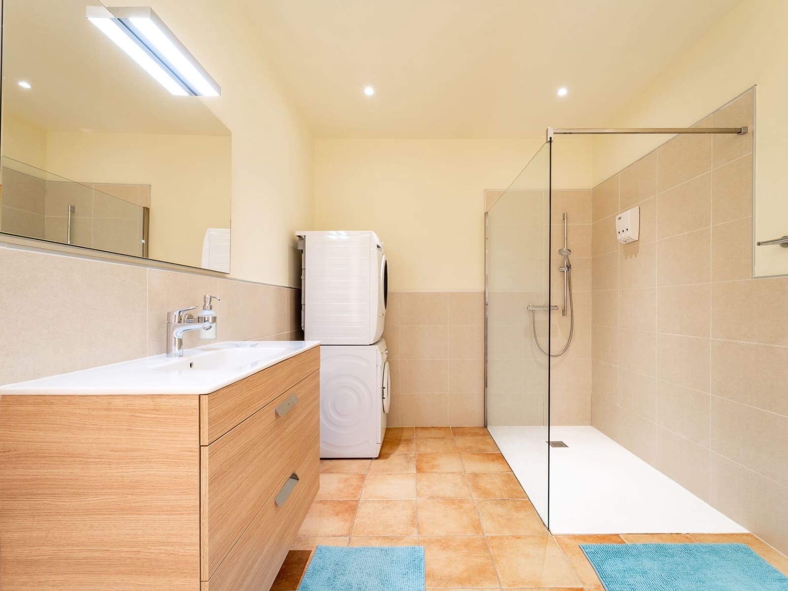 3 bedroom Villa for sale in Torrox with pool - € 995,000 (Ref: 9598674)