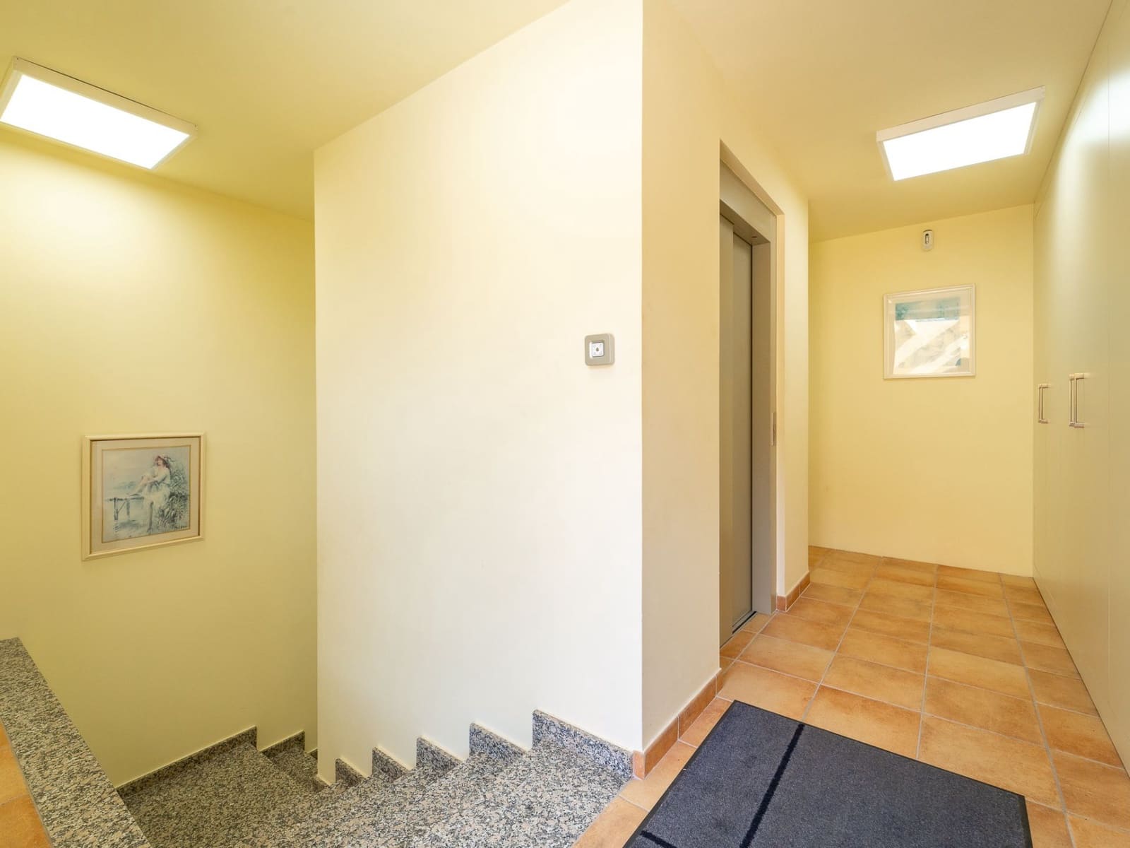 3 bedroom Villa for sale in Torrox with pool - € 995,000 (Ref: 9598674)