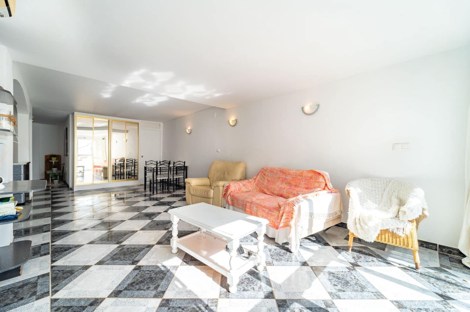 Apartamento de 4 habitaciones en Mijas en venta - 380.000 € (Ref: 9598675)