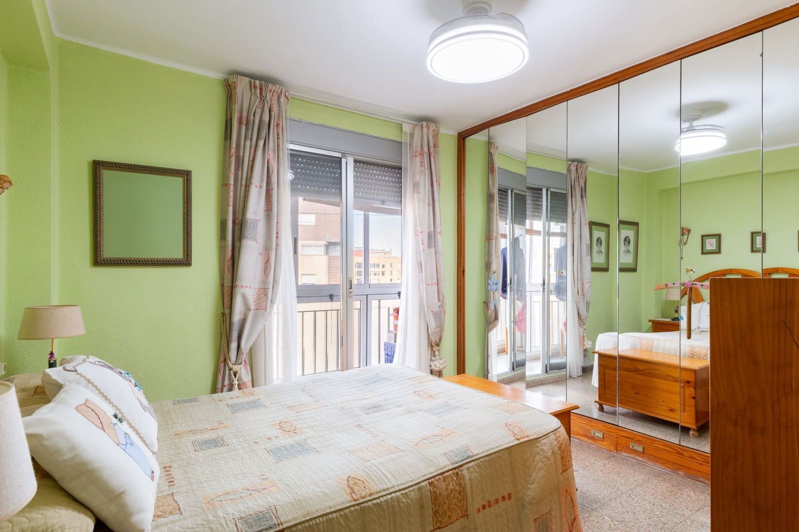 3 slaapkamer Appartement te koop in Valencia stad - € 270.000 (Ref: 9598676)