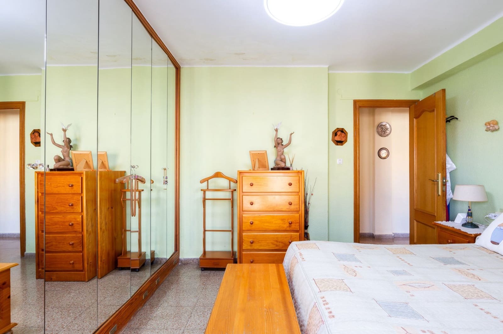 3 slaapkamer Appartement te koop in Valencia stad - € 270.000 (Ref: 9598676)