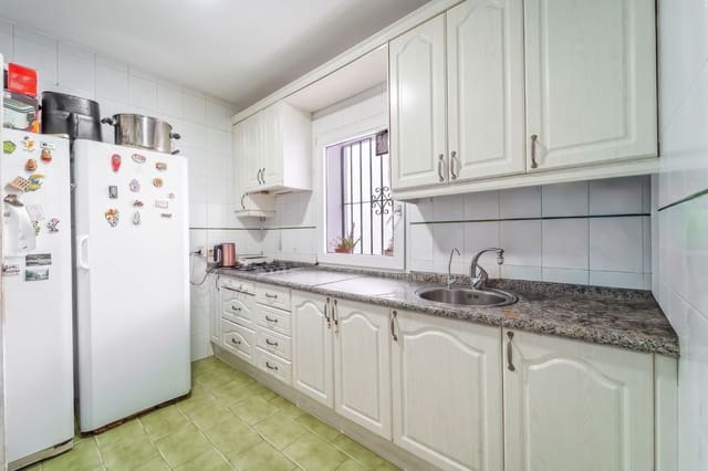 6 soveværelse Lejlighed til salg i El Palo, Málaga by med swimmingpool garage - € 835.000 (Ref: 9604576)
