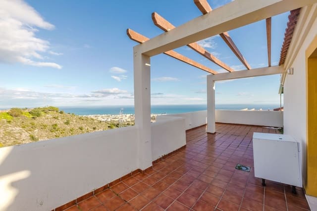 3 bedroom Villa for sale in Benalmádena with garage - € 495,000 (Ref: 9604577)