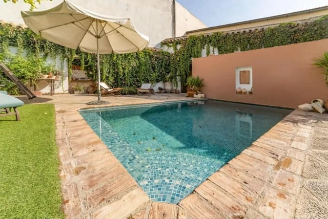 5 sypialnia Willa na sprzedaż w Miasto Sewilla z basenem garażem - 600 000 € (Ref: 9607201)