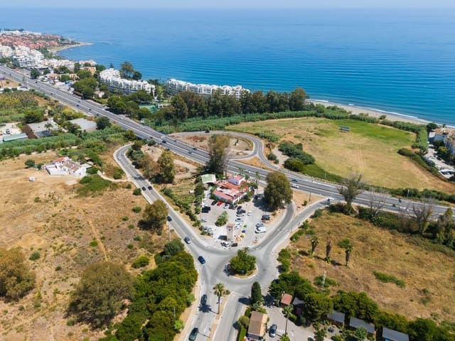 Kaupallinen myytävänä paikassa Selwo, Estepona - 1 750 000 € (Ref: 9610811)