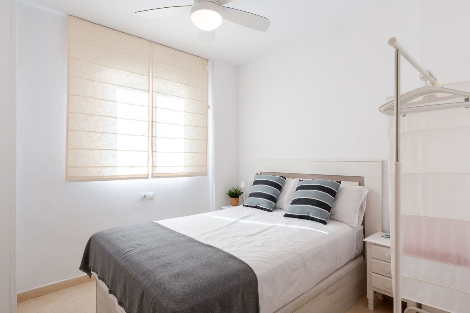 2 soverom Leilighet til salgs i Piles med svømmebasseng garasje - € 170 000 (Ref: 9614712)