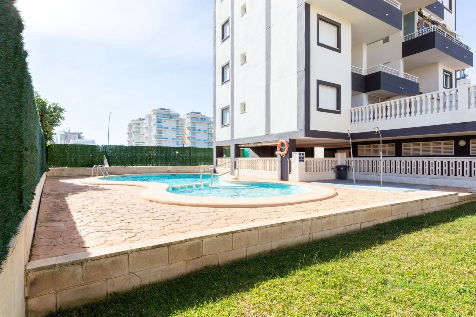 2 soverom Leilighet til salgs i Piles med svømmebasseng garasje - € 170 000 (Ref: 9614712)