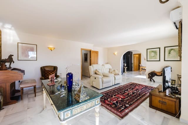 3 sovrum Takvåning till salu i Benalmádena med pool garage - 735 000 € (Ref: 9614713)