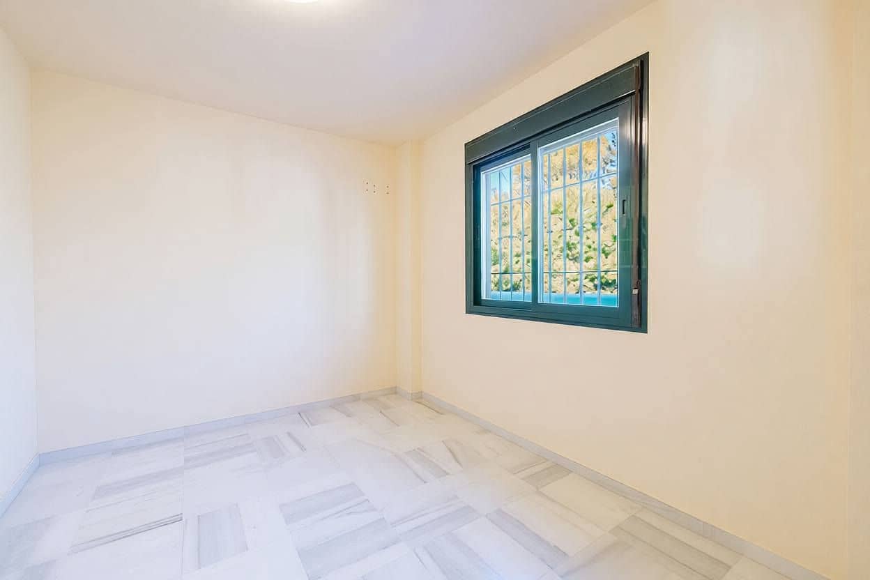 3 bedroom Penthouse for sale in Benalmadena with pool garage - € 735,000 (Ref: 9614713)