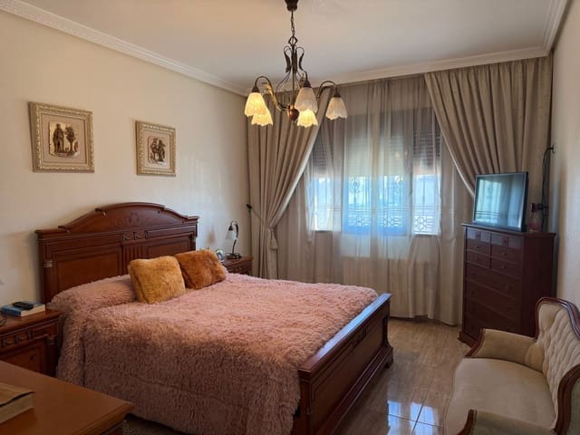 6 bedroom Villa for sale in Alguazas with pool garage - € 365,000 (Ref: 9614715)