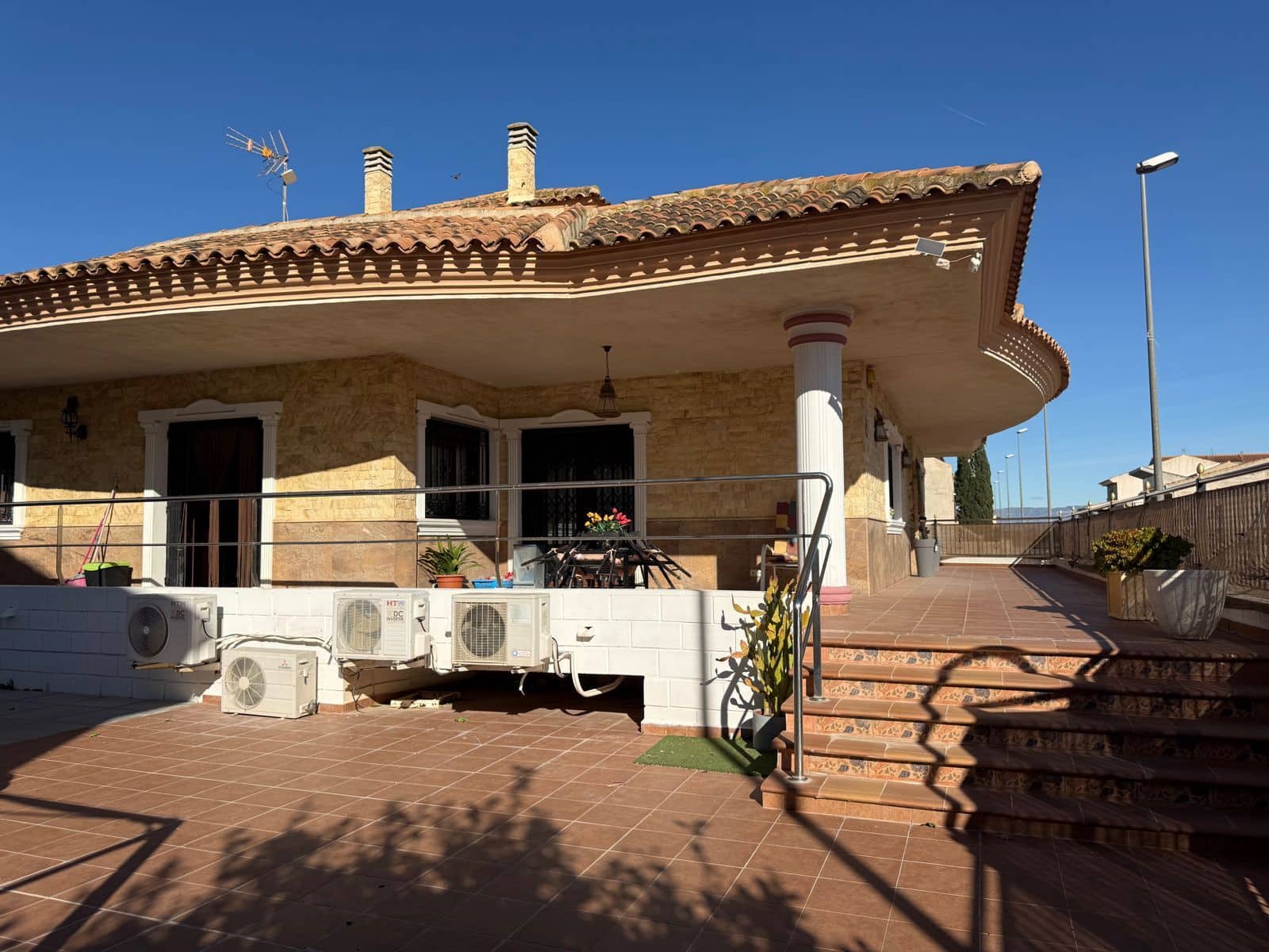 6 bedroom Villa for sale in Alguazas with pool garage - € 365,000 (Ref: 9614715)