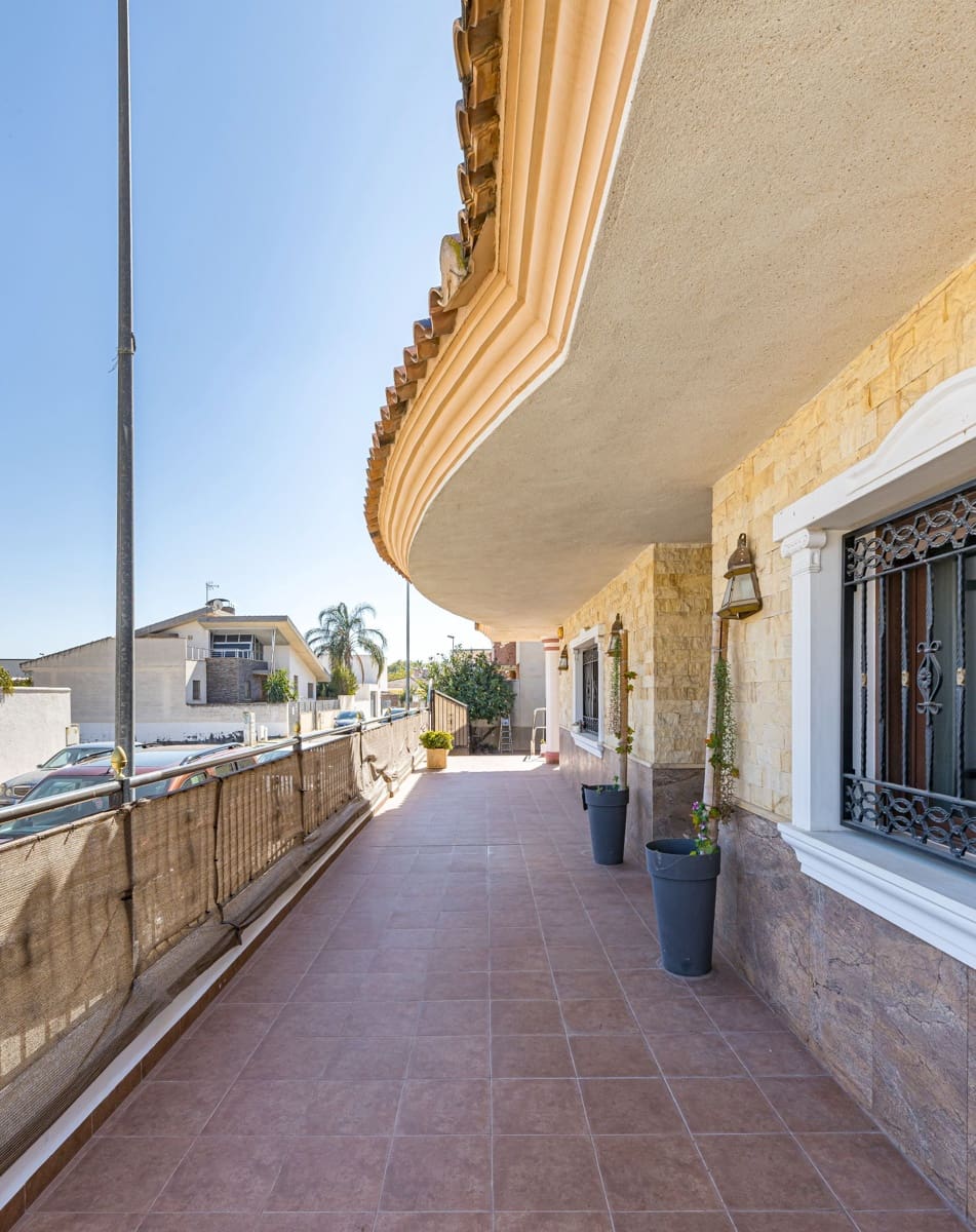 6 bedroom Villa for sale in Alguazas with pool garage - € 365,000 (Ref: 9614715)