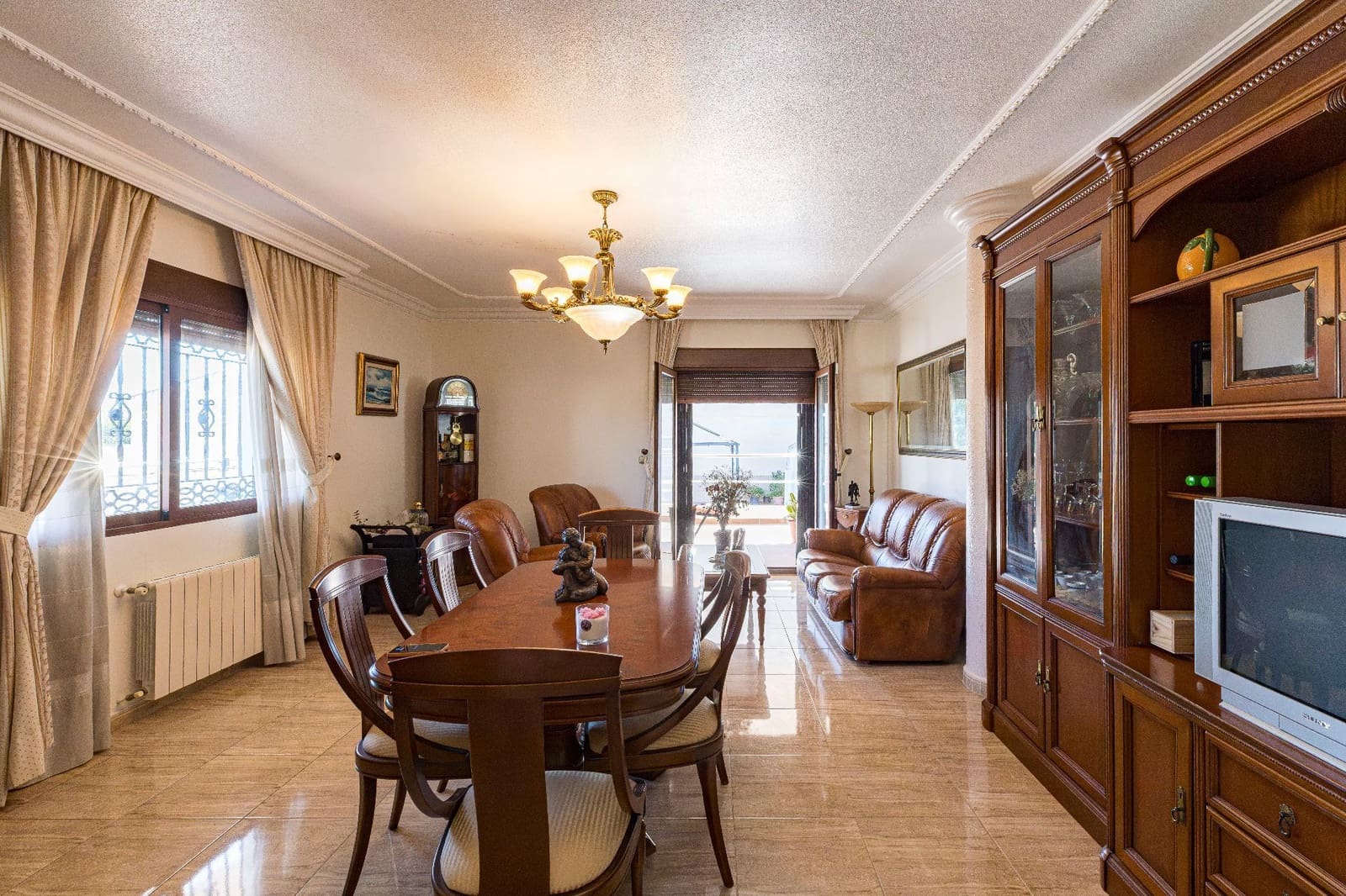 6 bedroom Villa for sale in Alguazas with pool garage - € 365,000 (Ref: 9614715)