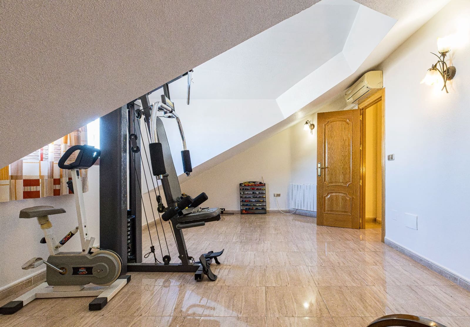 6 bedroom Villa for sale in Alguazas with pool garage - € 365,000 (Ref: 9614715)