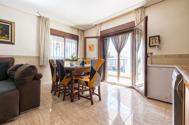 Chalet de 6 habitaciones en Alguazas en venta con piscina garaje - 365.000 € (Ref: 9614715)