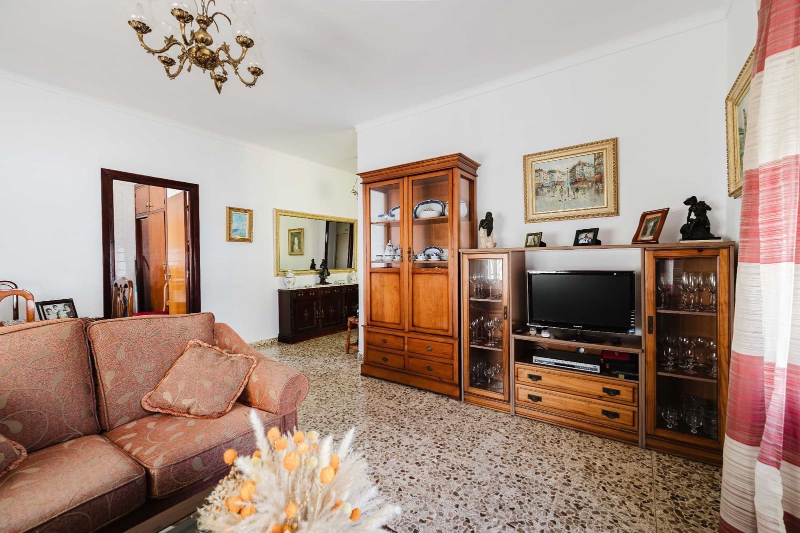 3 bedroom Villa for sale in Torrox with garage - € 720,000 (Ref: 9614717)