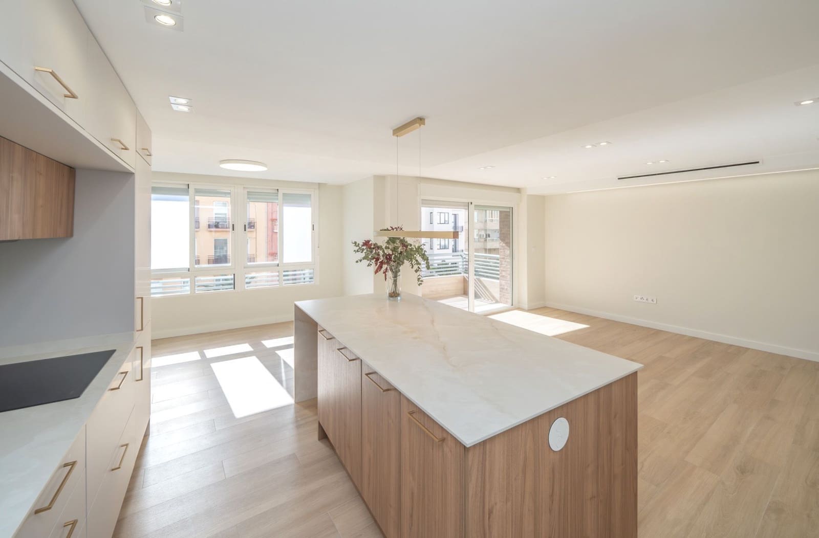 Apartamento de 3 habitaciones en Alicante / Alacant ciudad en venta - 460.000 € (Ref: 9618931)