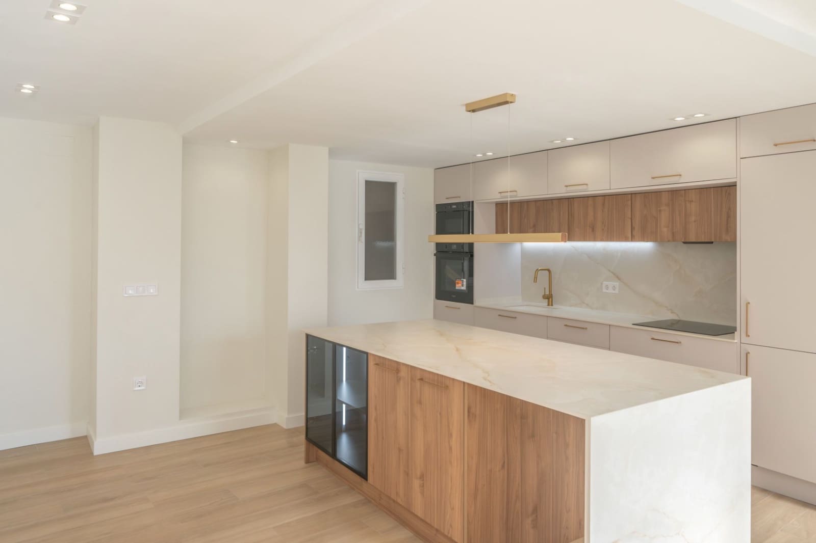 Apartamento de 3 habitaciones en Alicante / Alacant ciudad en venta - 460.000 € (Ref: 9618931)