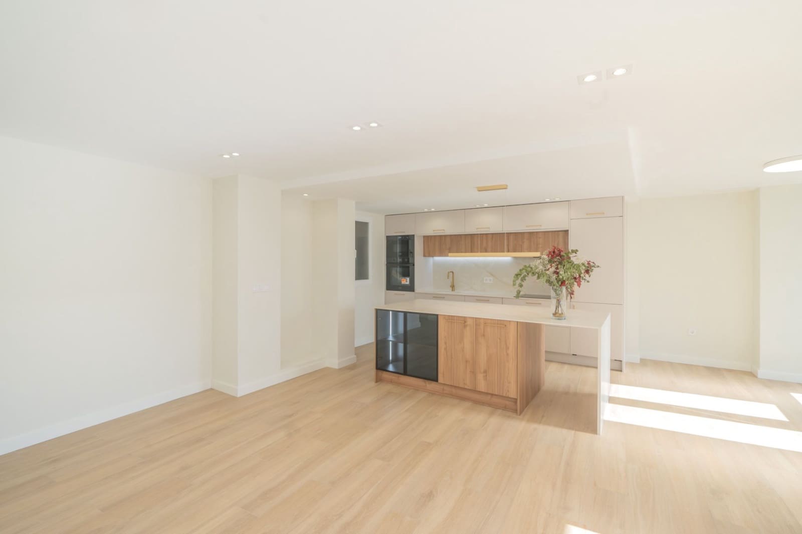 Apartamento de 3 habitaciones en Alicante / Alacant ciudad en venta - 460.000 € (Ref: 9618931)