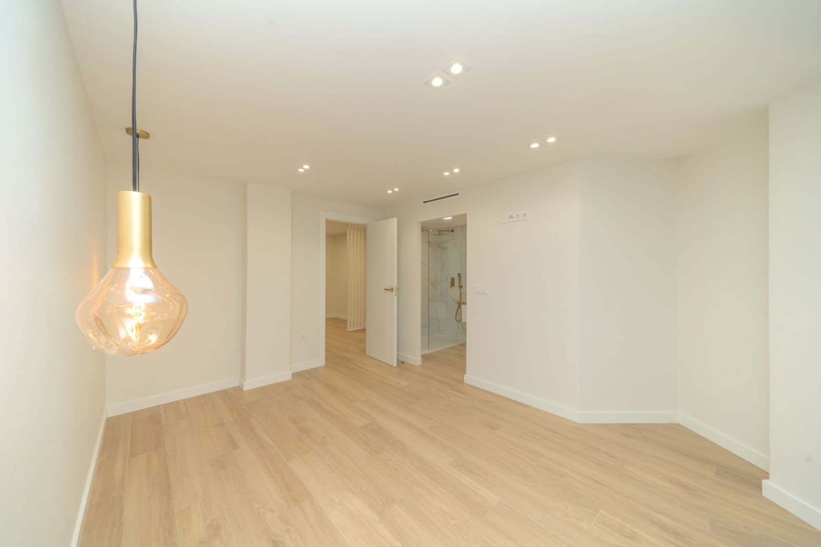 Apartamento de 3 habitaciones en Alicante / Alacant ciudad en venta - 460.000 € (Ref: 9618931)