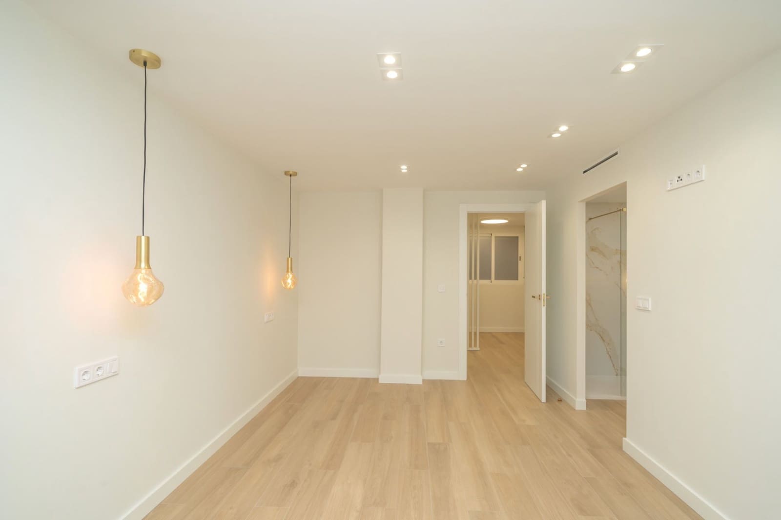 Apartamento de 3 habitaciones en Alicante / Alacant ciudad en venta - 460.000 € (Ref: 9618931)