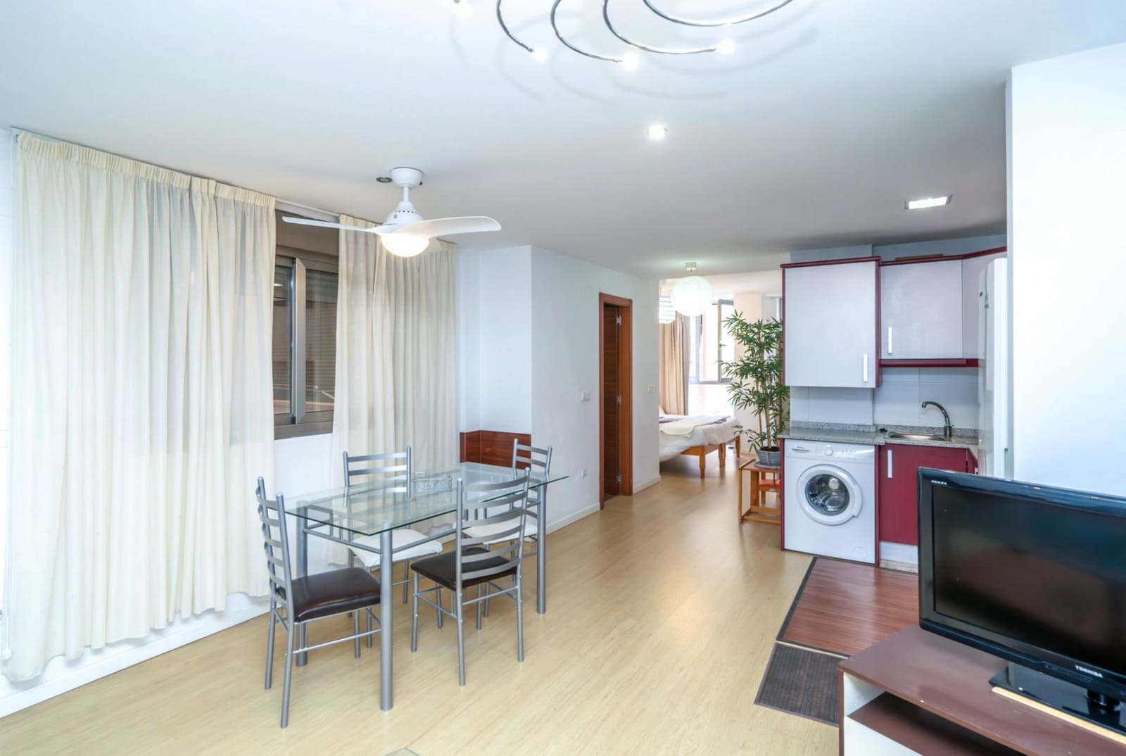 Apartamento de 1 habitación en Alicante / Alacant ciudad en venta con piscina - 176.000 € (Ref: 9618933)