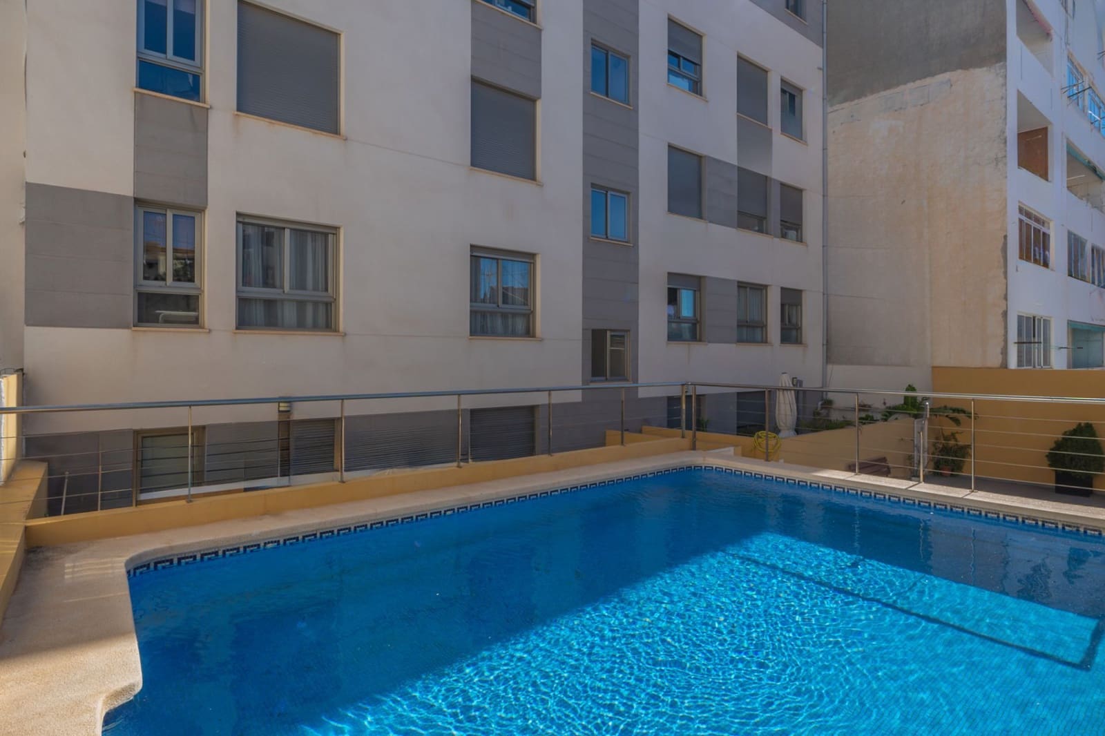 Apartamento de 1 habitación en Alicante / Alacant ciudad en venta con piscina - 176.000 € (Ref: 9618933)
